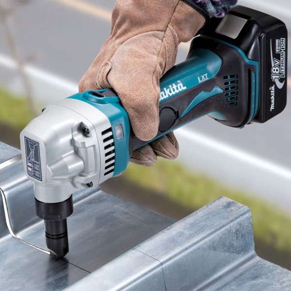 Makita 18V Nibbler Skin 1.6mm DJN161Z