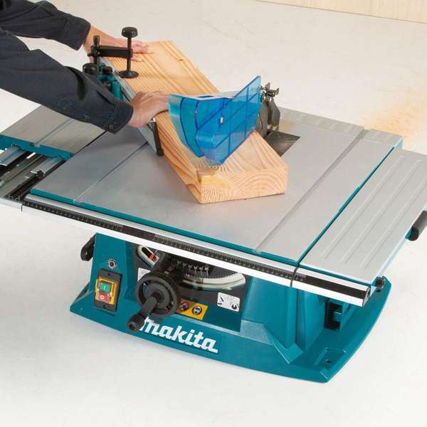 Makita 1500W Table Saw 260mm (10-1/4") MLT100N