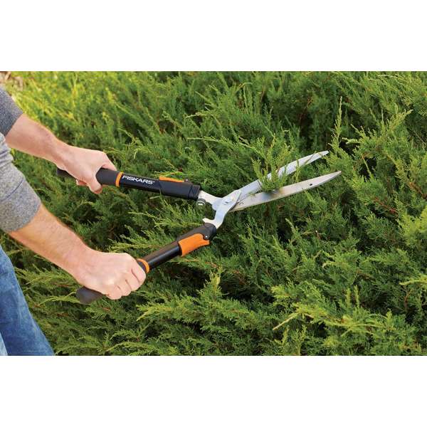 Fiskars Telescopic Hedge Shears