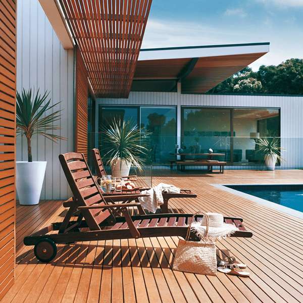 Intergrain UltraDeck Slip Resistant Decking Oil Natural