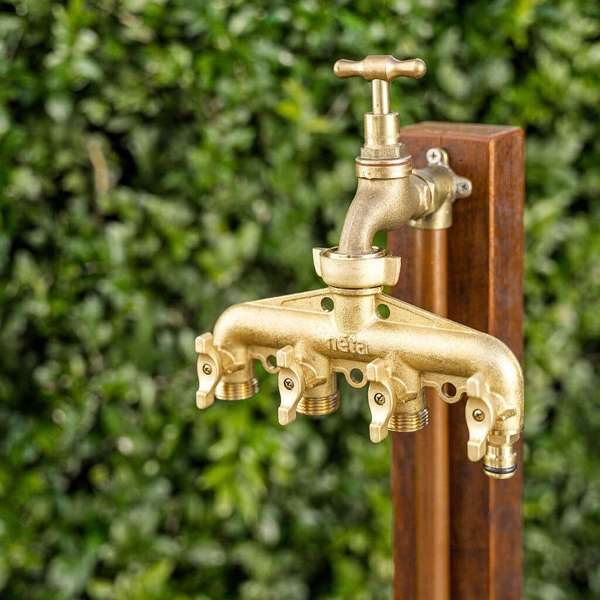 Neta 4-Way Brass Screw-On Universal Tap