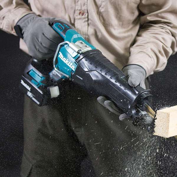 Makita 18V Brushless Reciprocating Saw Skin