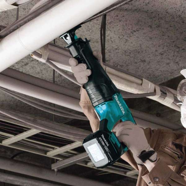 Makita 18V Brushless Reciprocating Saw Skin