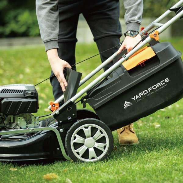 Yard Force 144cc Lawn Mower 18"