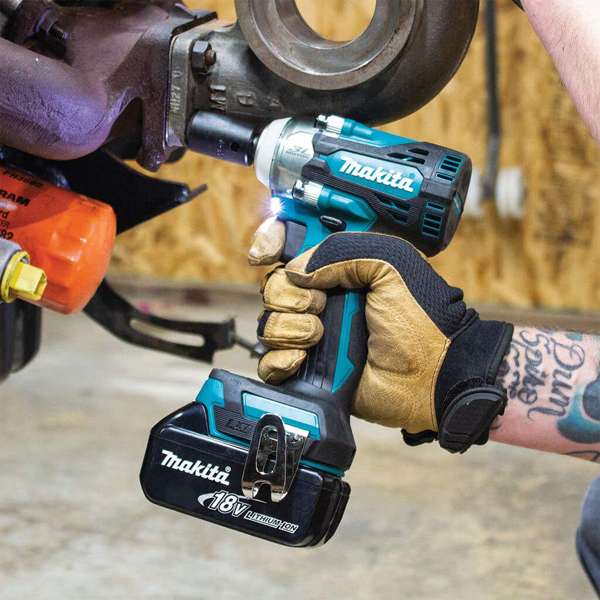 Makita 18V Brushless 1/2" Impact Wrench Skin