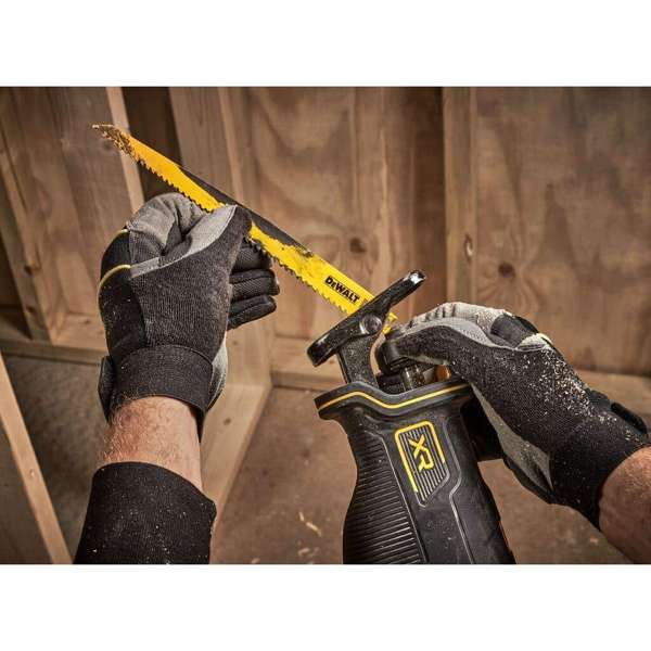 DeWalt 18V XR Li-ion Cordless Brushless Inline Reciprocating Saw Skin