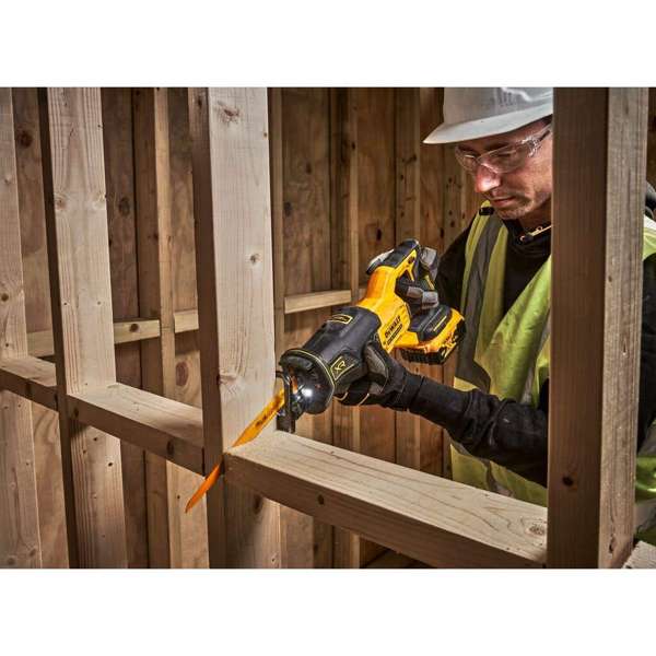 DeWalt 18V XR Li-ion Cordless Brushless Inline Reciprocating Saw Skin