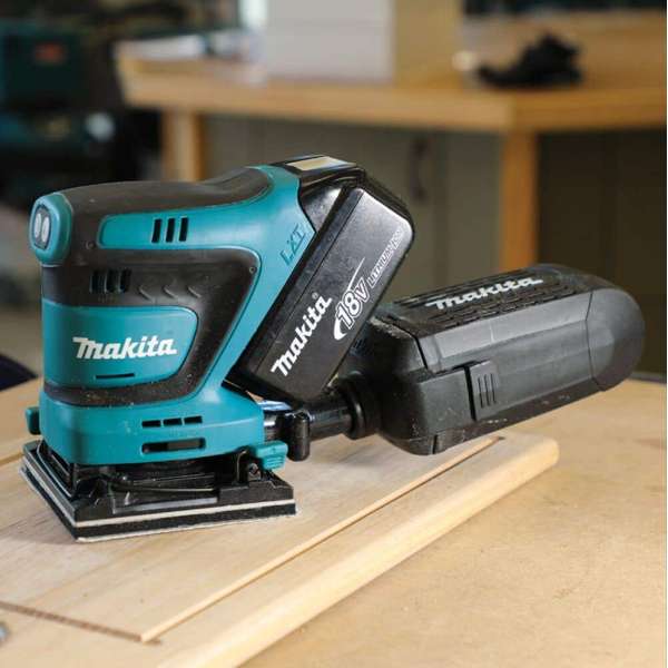 Makita 18V 1/4" Sheet Finishing Sander Skin