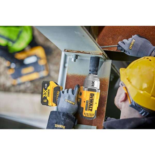 DeWalt 18V 5.0Ah XR Li-ion Cordless Brushless with Wrench Combo Kit DCF900P2T-XE