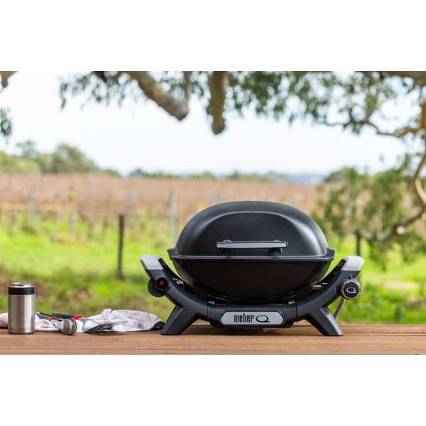 Weber Baby Q1000N LPG BBQ Midnight Black