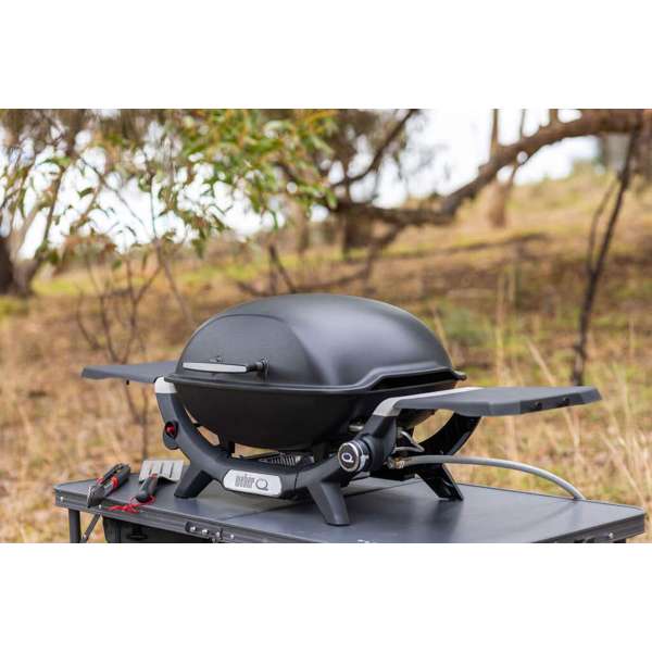 Weber Q2000N LPG BBQ Midnight Black