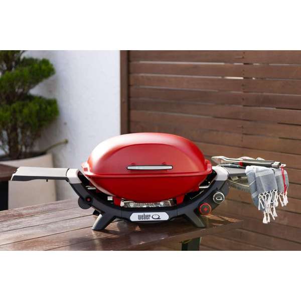 Weber Q2600N+ LPG BBQ Flame Red