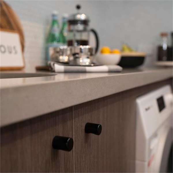 Prestige Finger Post Knob Matte Black 20mm