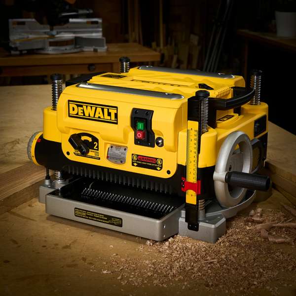 DeWalt 330mm 1800W Corded Thicknesser DW735-XE