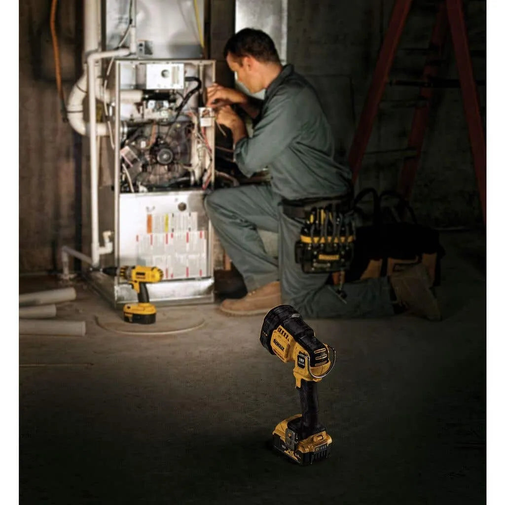 DeWalt 18V Li-ion XR LED Spotlight Torch Skin DCL043- x J