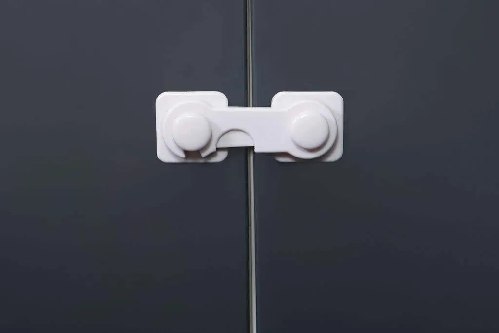 Dreambaby Furniture & Glass Cabinet Catch