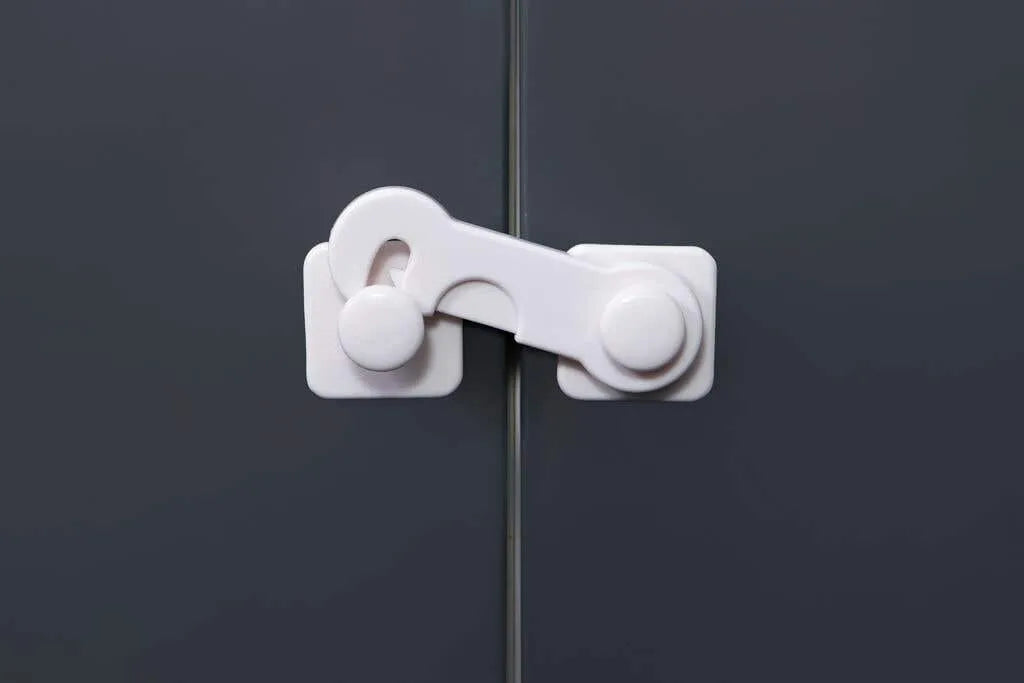Dreambaby Furniture & Glass Cabinet Catch