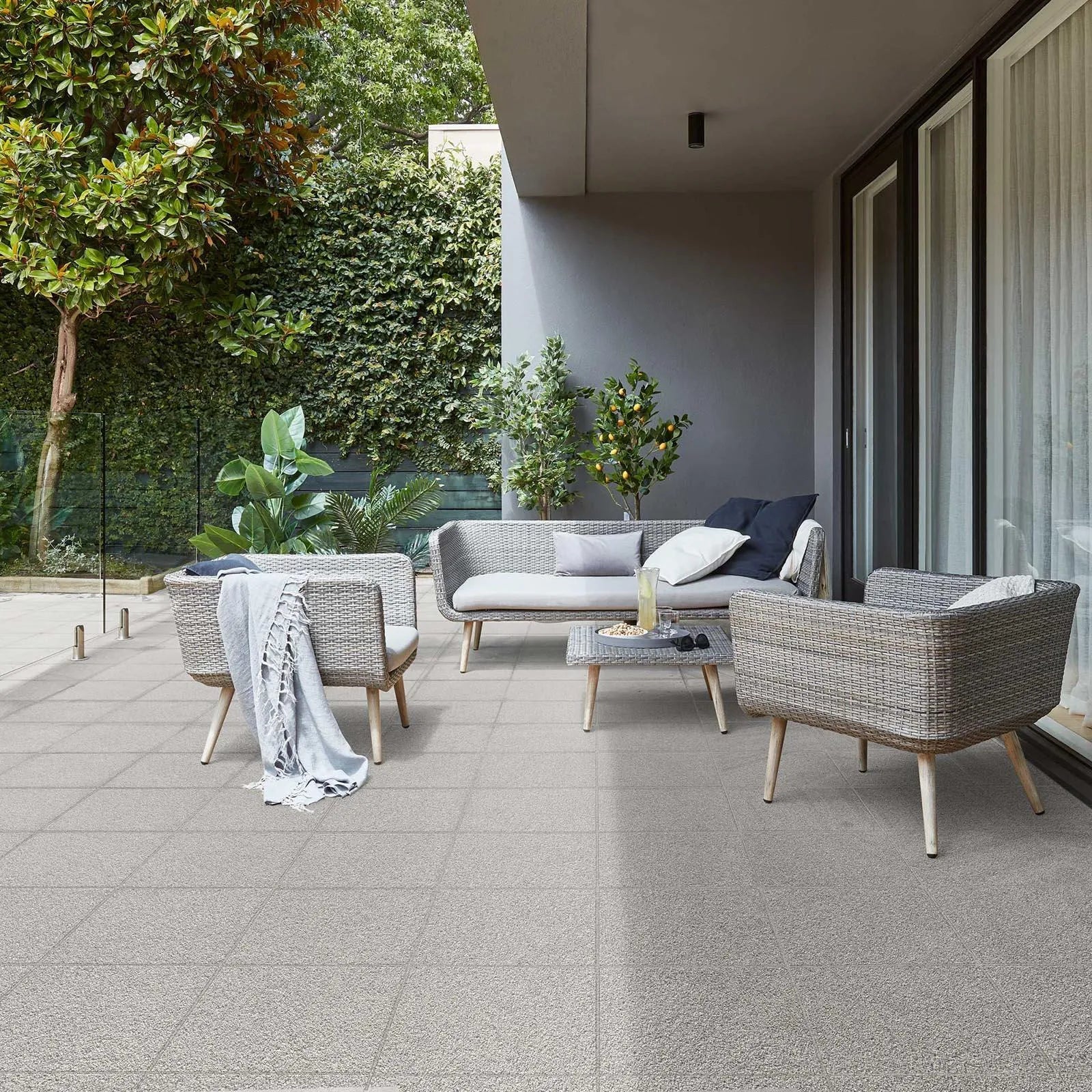 Dulux 10L Maximum Tint Matt Concrete & Paving Coloured Sealer