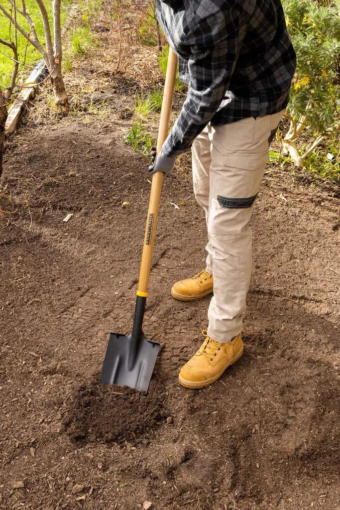 Gardenmaster Post Hole Shovel Timber Long Handle