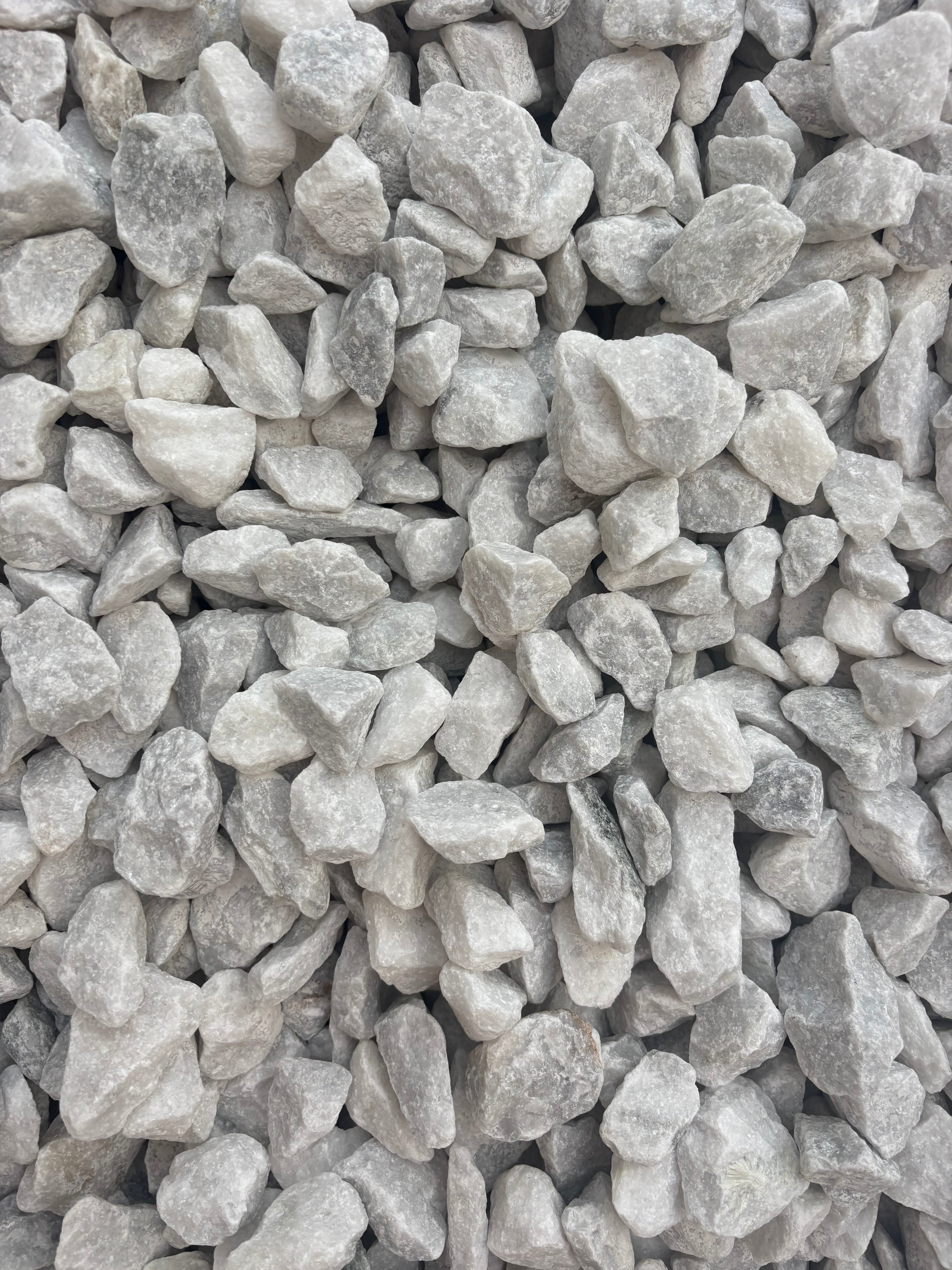 Snow White Marble Pebble 20mm (1T Loose)