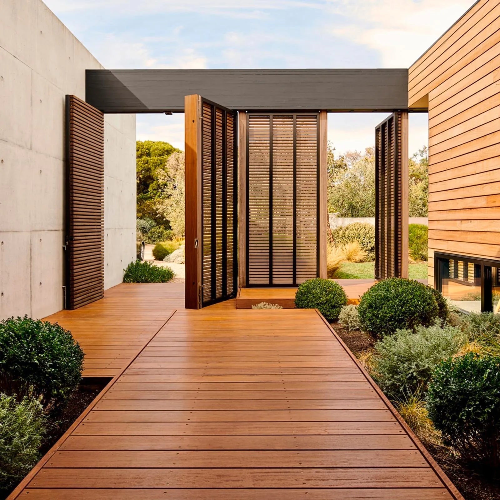 Intergrain 1L Merbau UltraDeck Timber Decking Oil