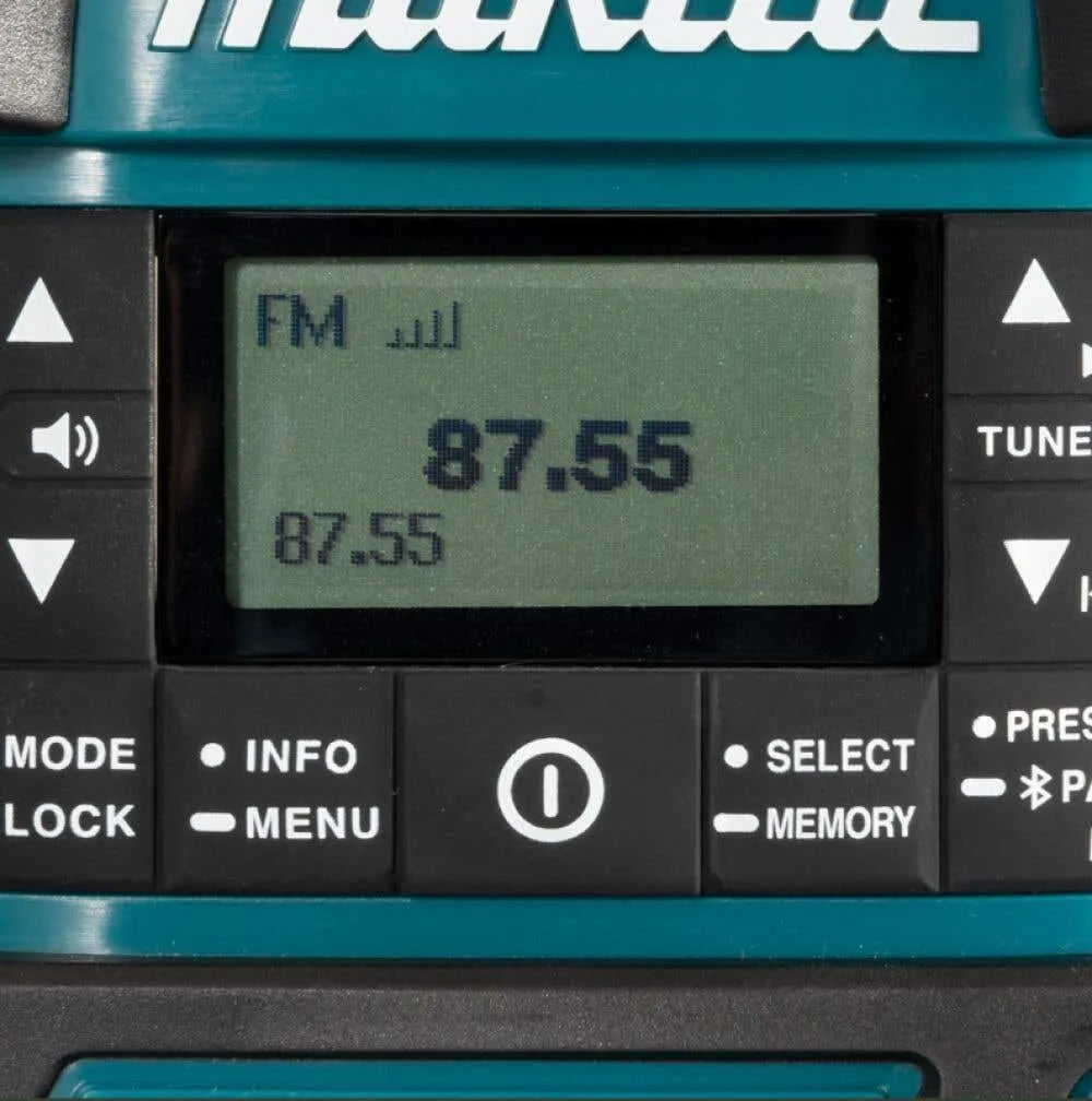 Makita 18V LXT Digital Bluetooth Radio Lantern Skin DMR056