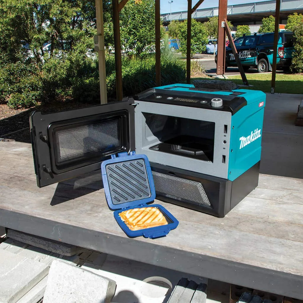 Makita 40V Max Microwave Skin MW001GZ-B