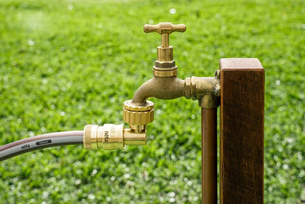 Neta Universal Swivel Tap Adaptor Brass 12mm