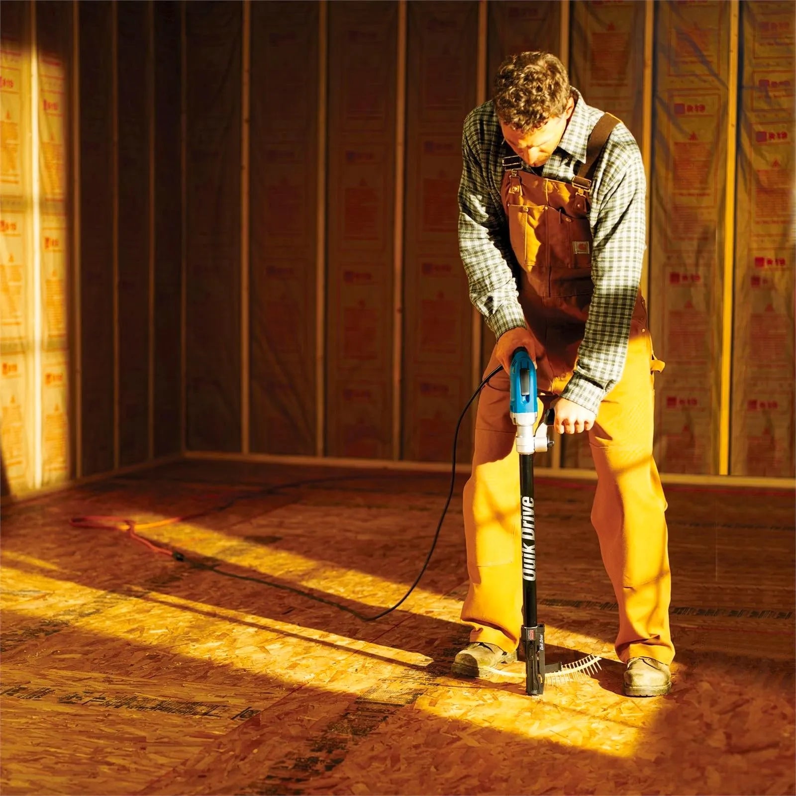 Simpson Strong-Tie 10g x 50mm Yellow Zinc Quik Drive WSV Subflooring Collated Screws - 2000 Pack