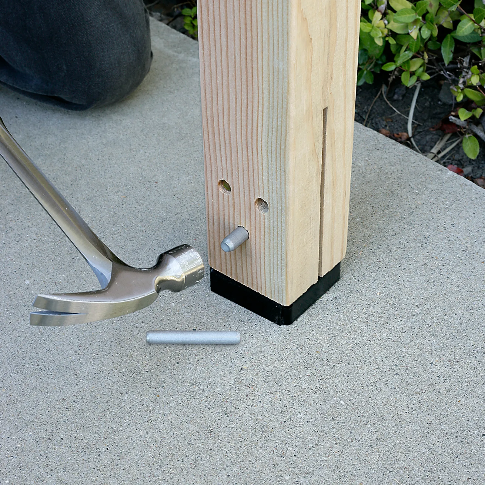 Simpson Strong-Tie Concealed Post Base Suits 90mm to 100mm Square Posts