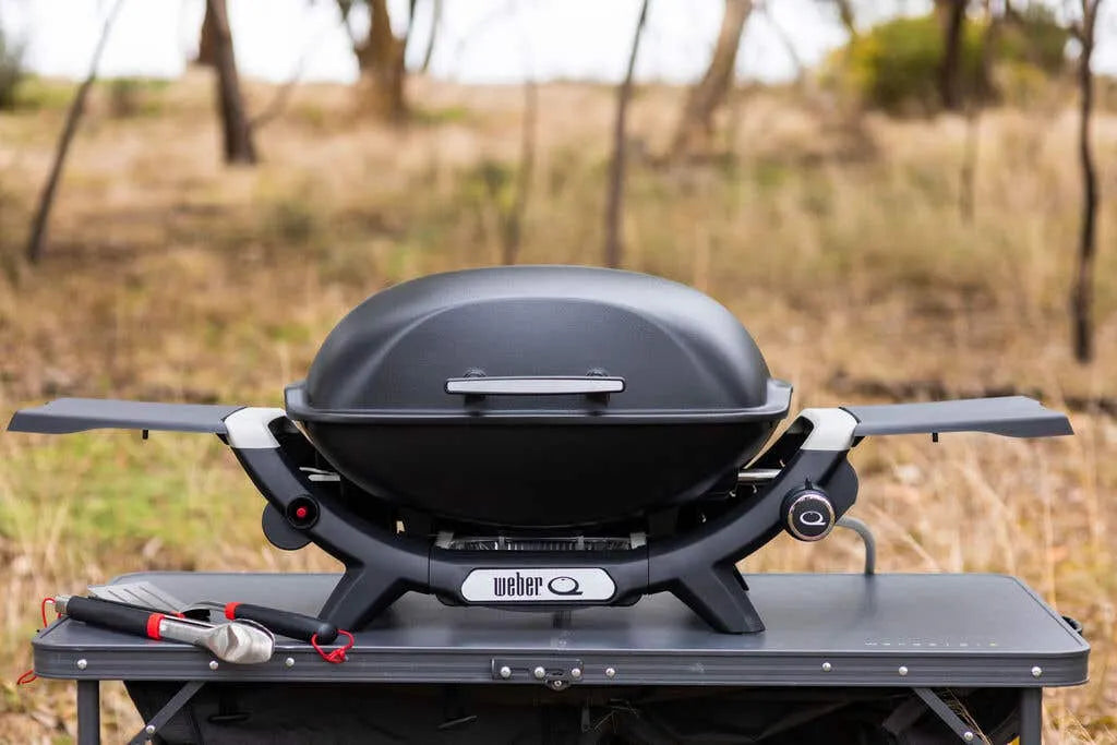 Weber Q2000N LPG BBQ Midnight Black