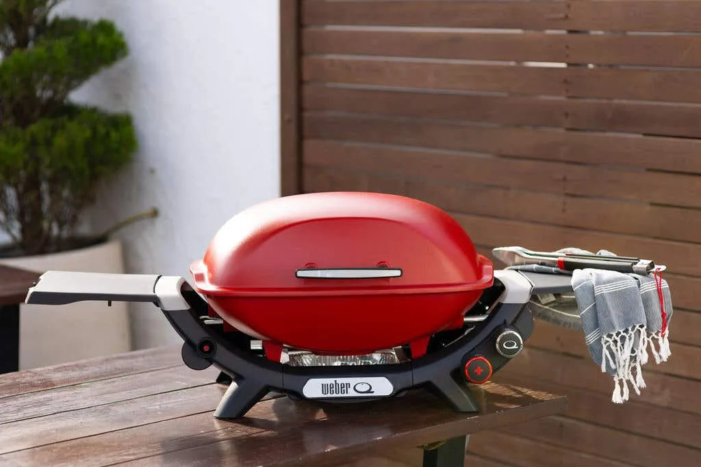 Weber Q2600N+ LPG BBQ Flame Red