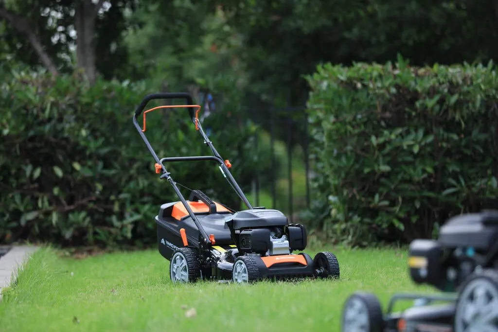 Yard Force Honda Engine Lawn Mower 18" 166cc